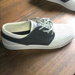 Stefan Janoski Nike sneakers. Custom design NWOT